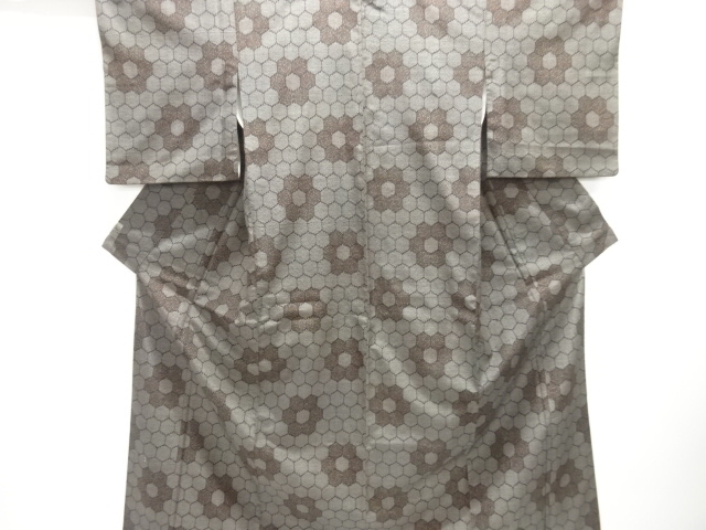 JAPANESE KIMONO / TOKAMACHI TSUMUGI / WOVEN KIKKO PATTERN